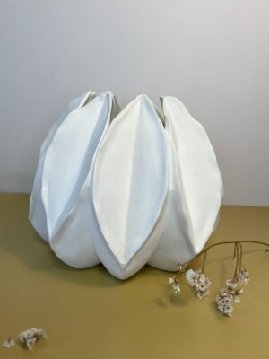 Vase en porcelaine blanche aria – Ylvaya design