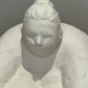 Statuette blanche femme assise - Opjet – Image 5
