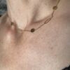 collier porté