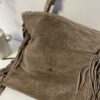 sac en cuir taupe et franges