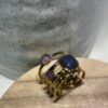bague réglable et pierres carrées ton violine