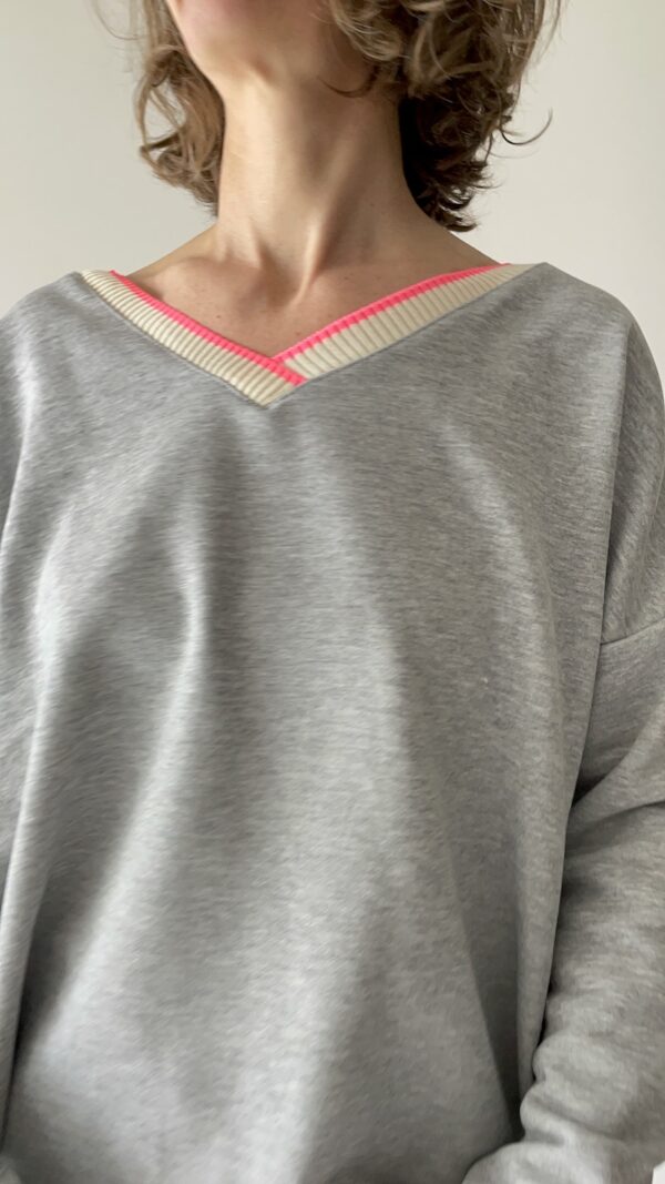 pull sweat gris