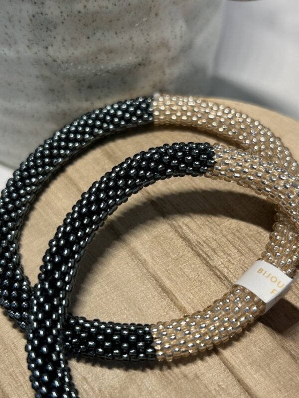 bracelet népalais anthracite et crème