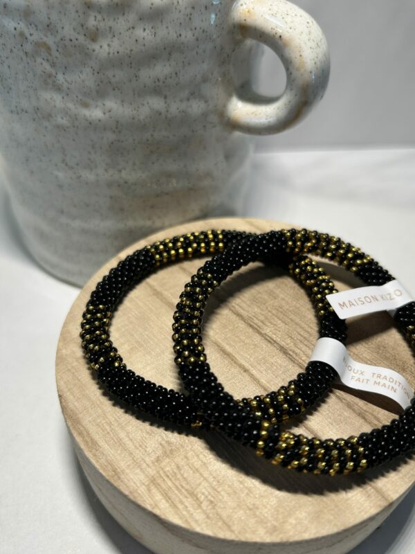 bracelet nepalais noir et dore