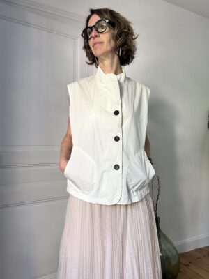 Veste Courte Sans Manches – Johanna Paris