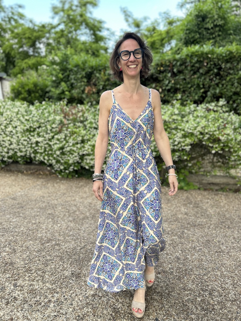 Robe Longue à Bretelles – Imprimé Bleu Tendance