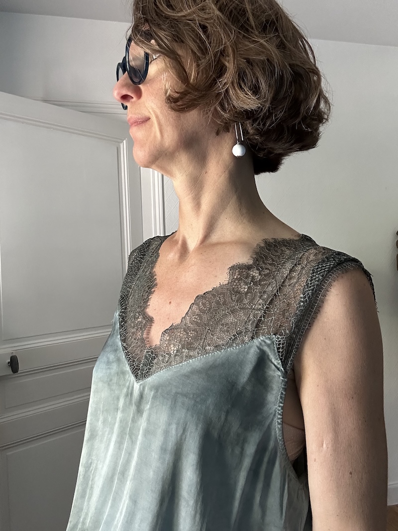 Top fluide en coton avec bretelles dentelle – Made in Italy – Bleu ou Vert