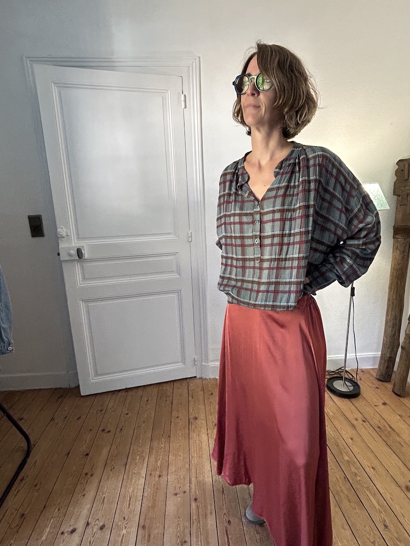 Jupe satin terracotta – taille unique élastique – Made in Italy