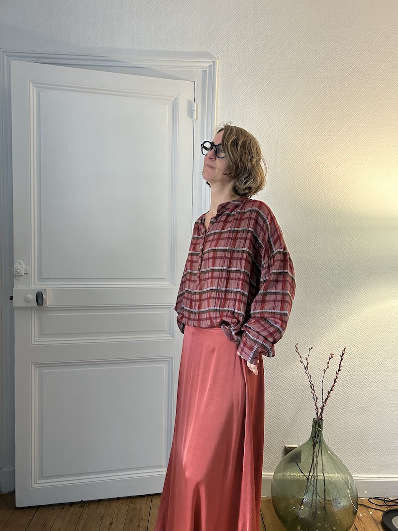 Jupe satin terracotta – taille unique élastique – Made in Italy