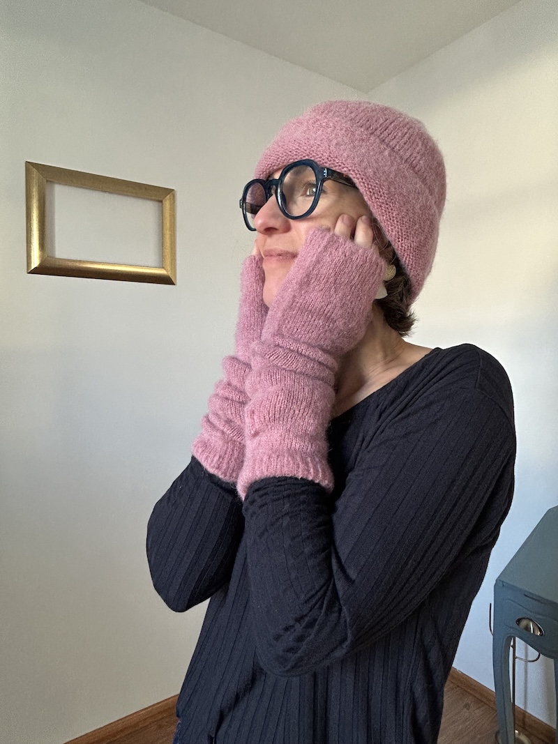 Bonnet et Mitaines en Baby Alpaga – Ultra Doux & Chauds – 4 Couleurs – Johanna Paris