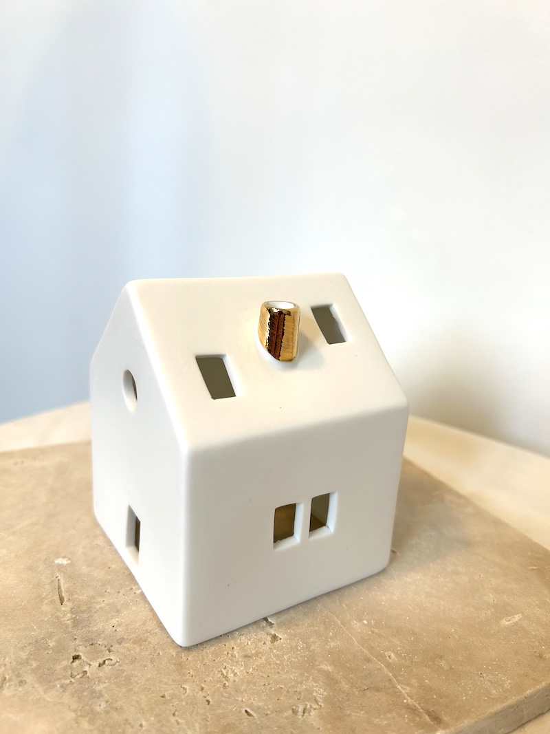 Maison photophore en porcelaine blanche  – RÄDER, décoration lumineuse