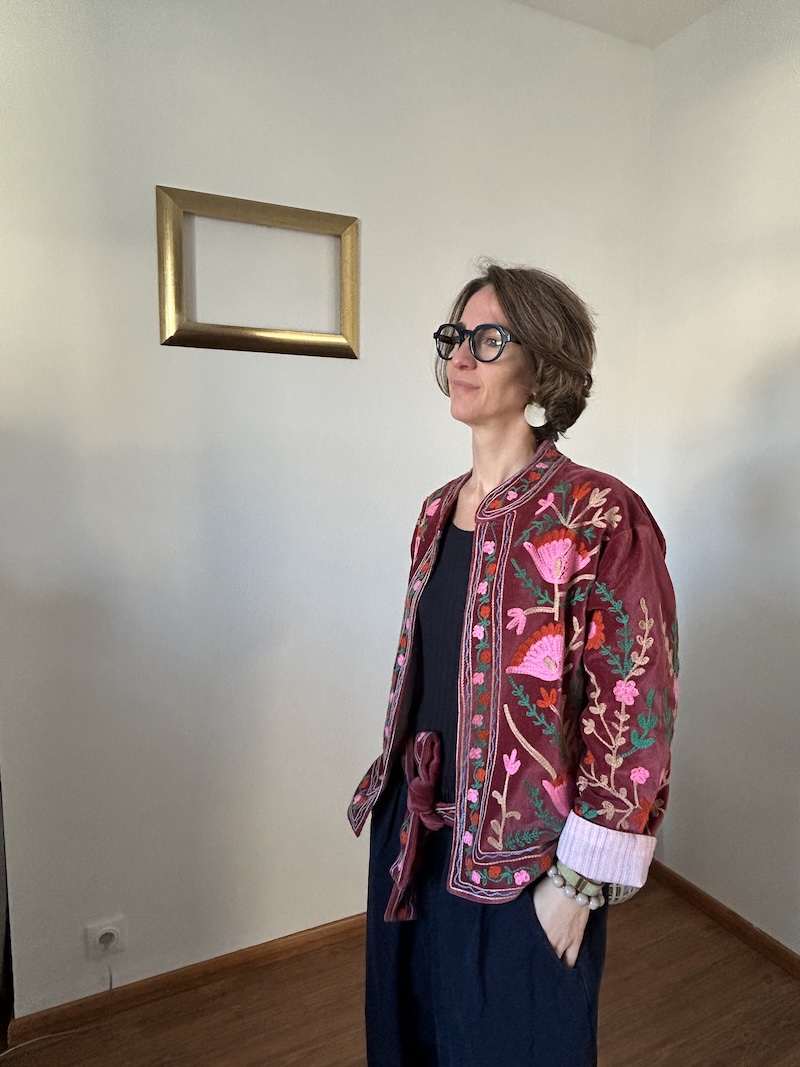 Veste Kimono en Velours Brodé – Johanna Paris – Taille Unique 36-42 – 3 Couleurs