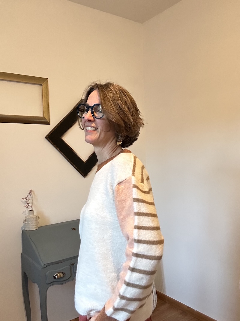 Pull Johanna Paris bicolore écru et camel – Asymétrique – Taille unique 36-40