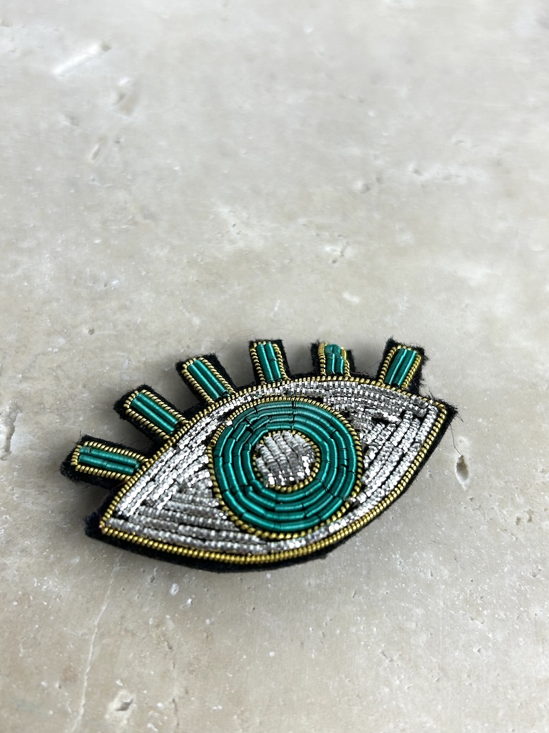 Broche Brodée – Accessoire Mode Fantaisie Chic