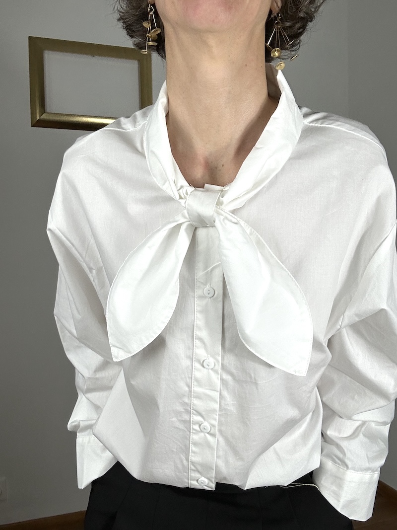 Chemise blanche oversize femme – Col à nouer – Coupe ample – S/M & M/L