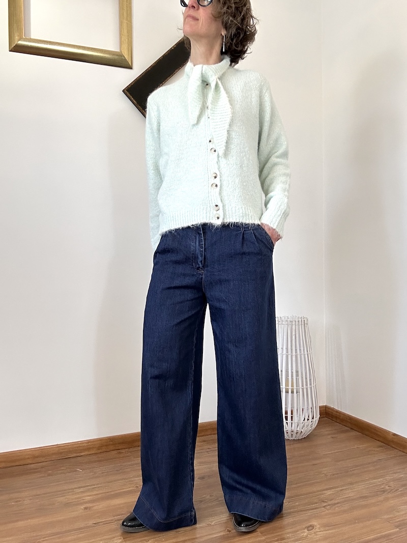 Jean brut femme à pinces – Coupe large  – Tailles 36 à 42