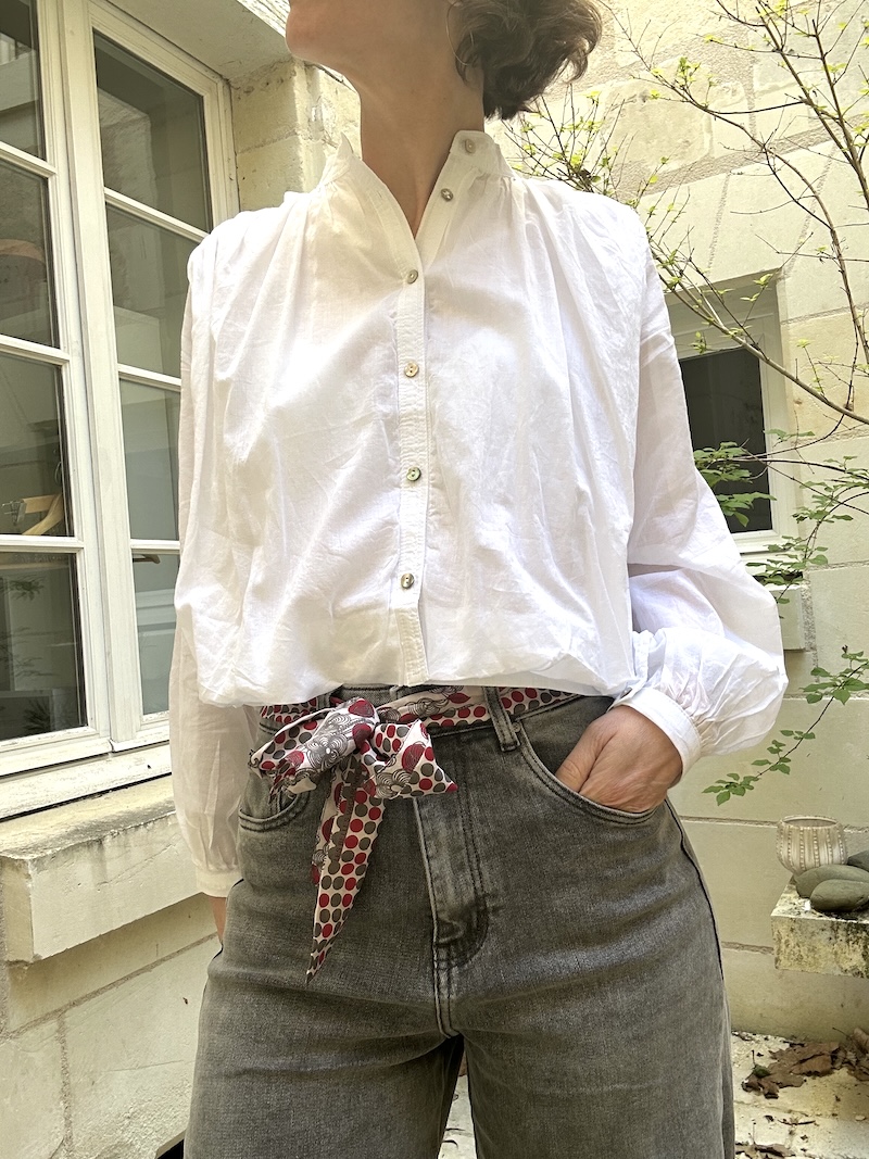 Chemise Courte Blanche Femme Coton Doublé – Col Mao & Boutons Nacrés