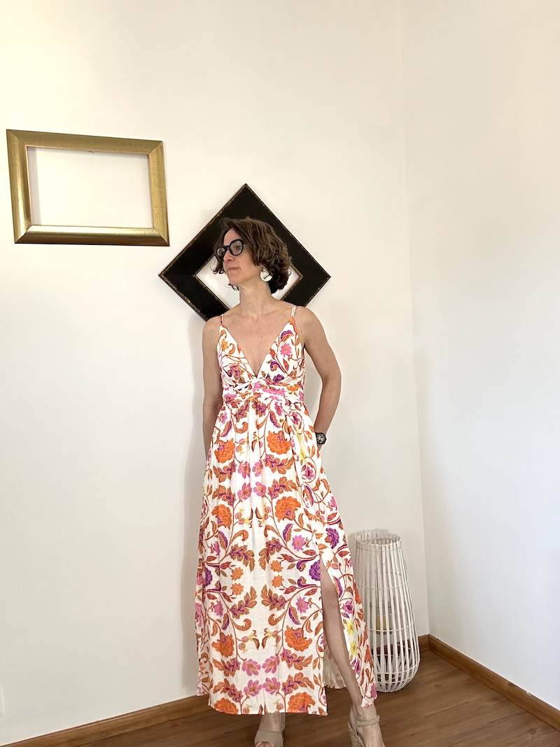 robe orangée, fines bretelles, En Aparté