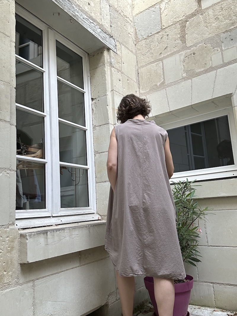 robe courte taupe