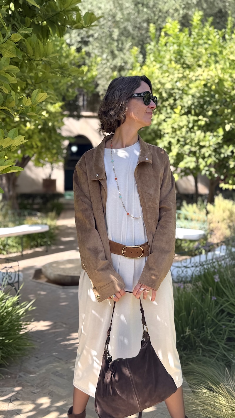 Veste courte en suédine femme – Taupe ou Kaki – Tailles S, M, L